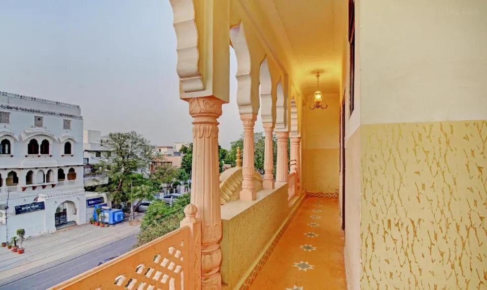 Hotel Utsav Niwas Divisione di Divisione di Jaipur Esterno foto